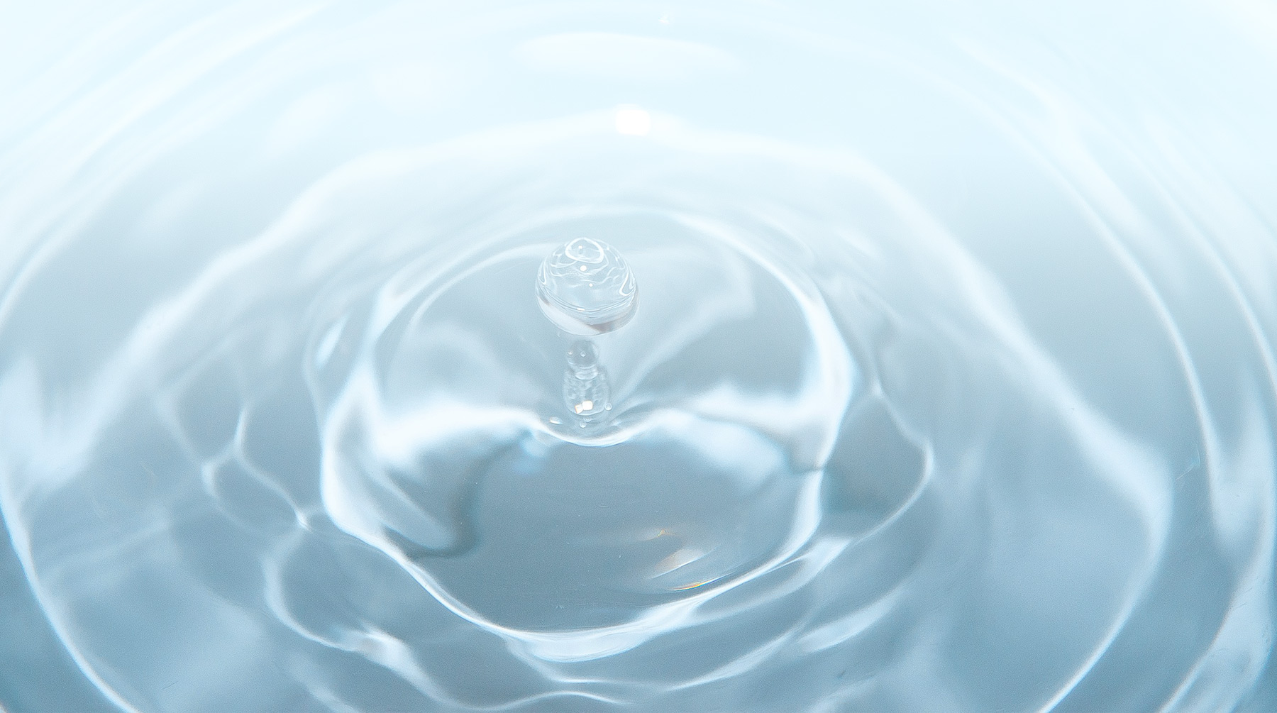 drinking water splash